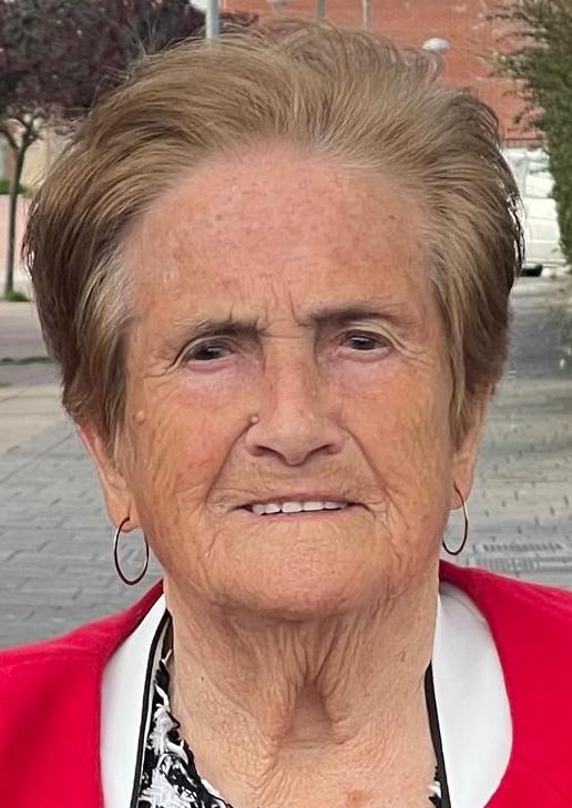 Doña ANA MATEOS RODRIGUEZ 