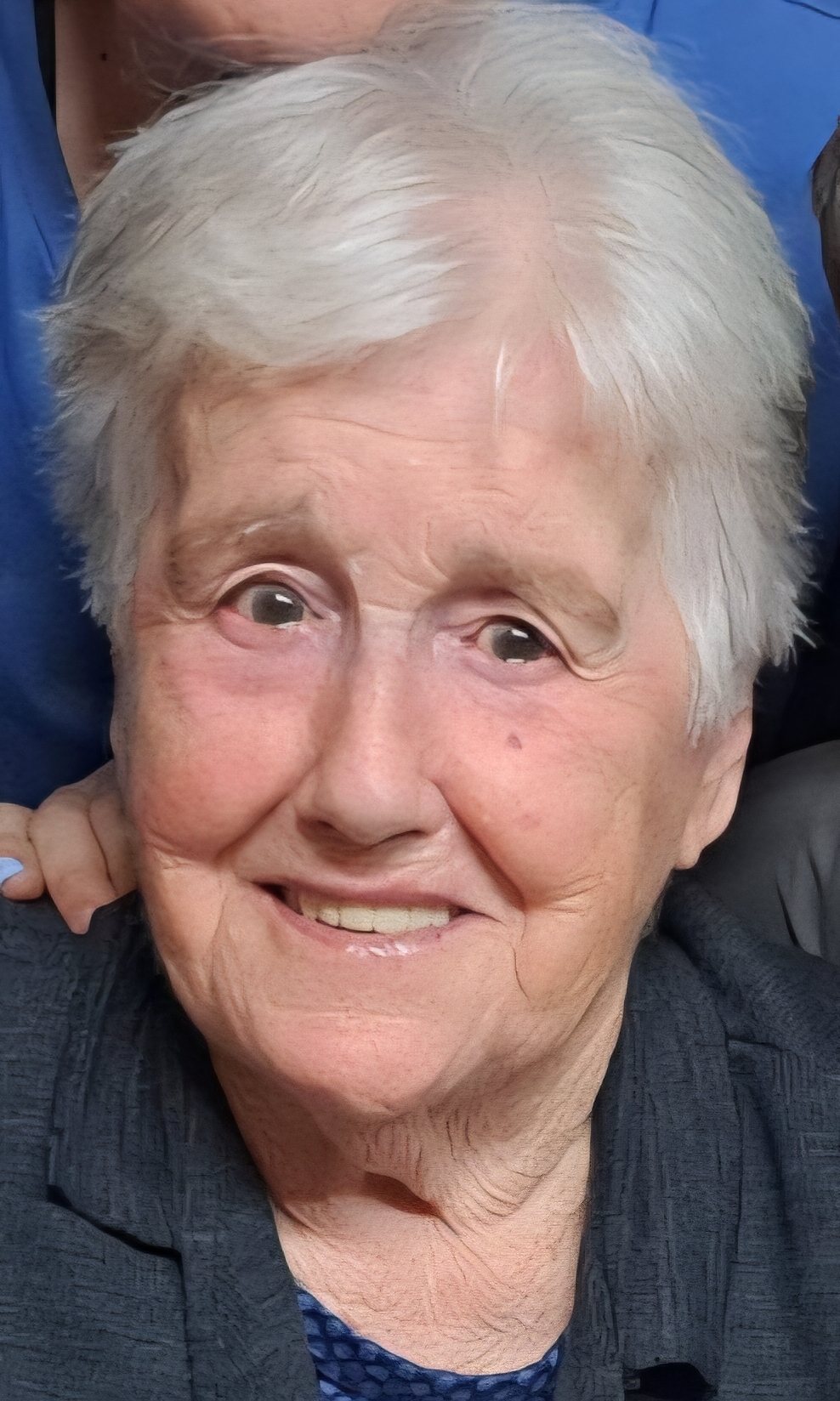 Doña MILAGROS MADRAZO GOMEZ